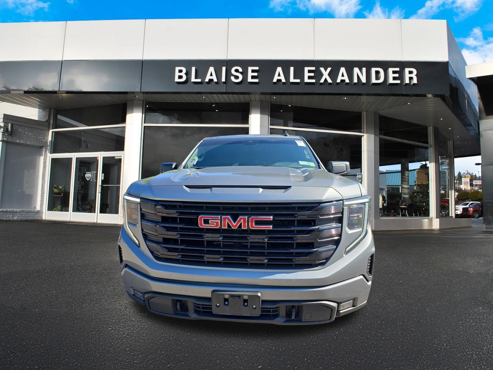 2025 GMC Sierra 1500 Elevation