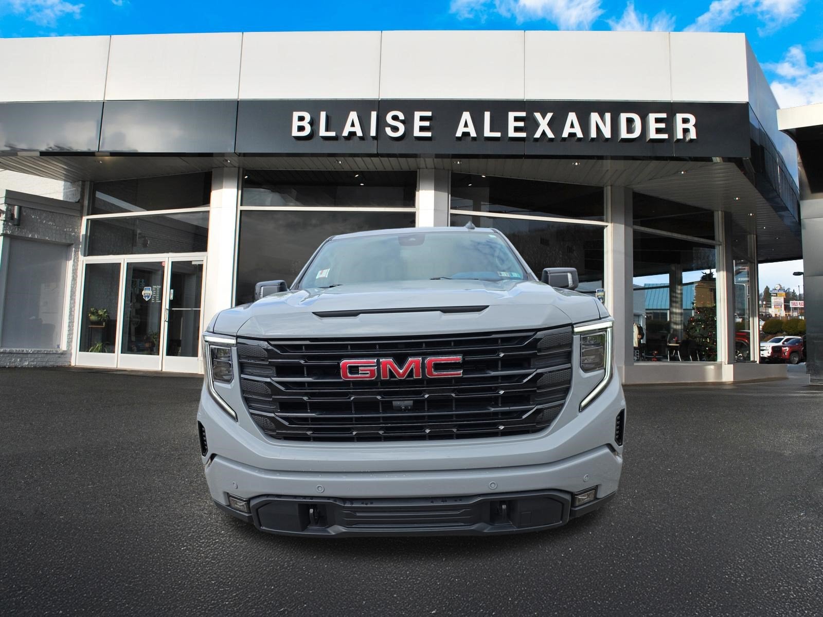2024 GMC Sierra 1500 Elevation