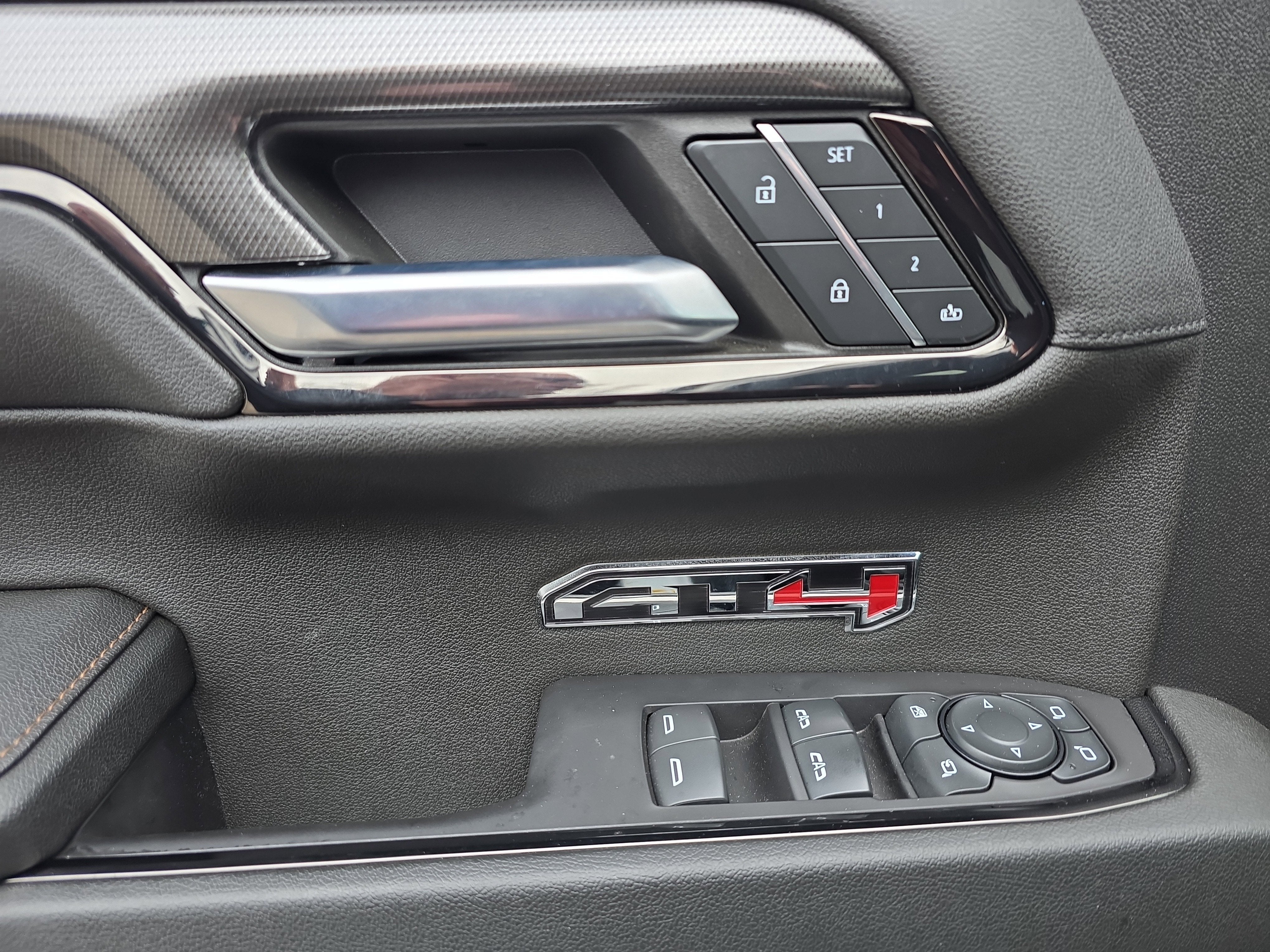 2024 GMC Sierra 1500 AT4