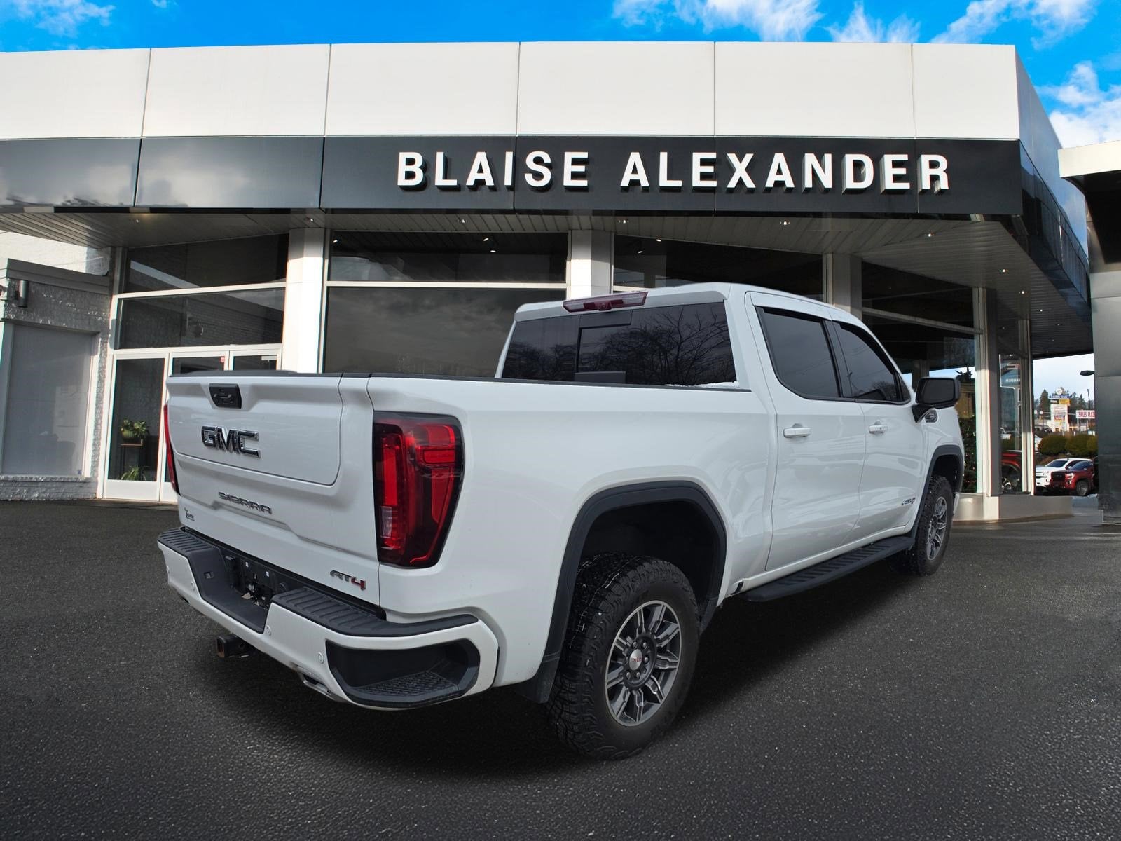 2024 GMC Sierra 1500 AT4