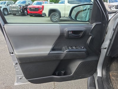 2022 Toyota Tacoma 4WD SR