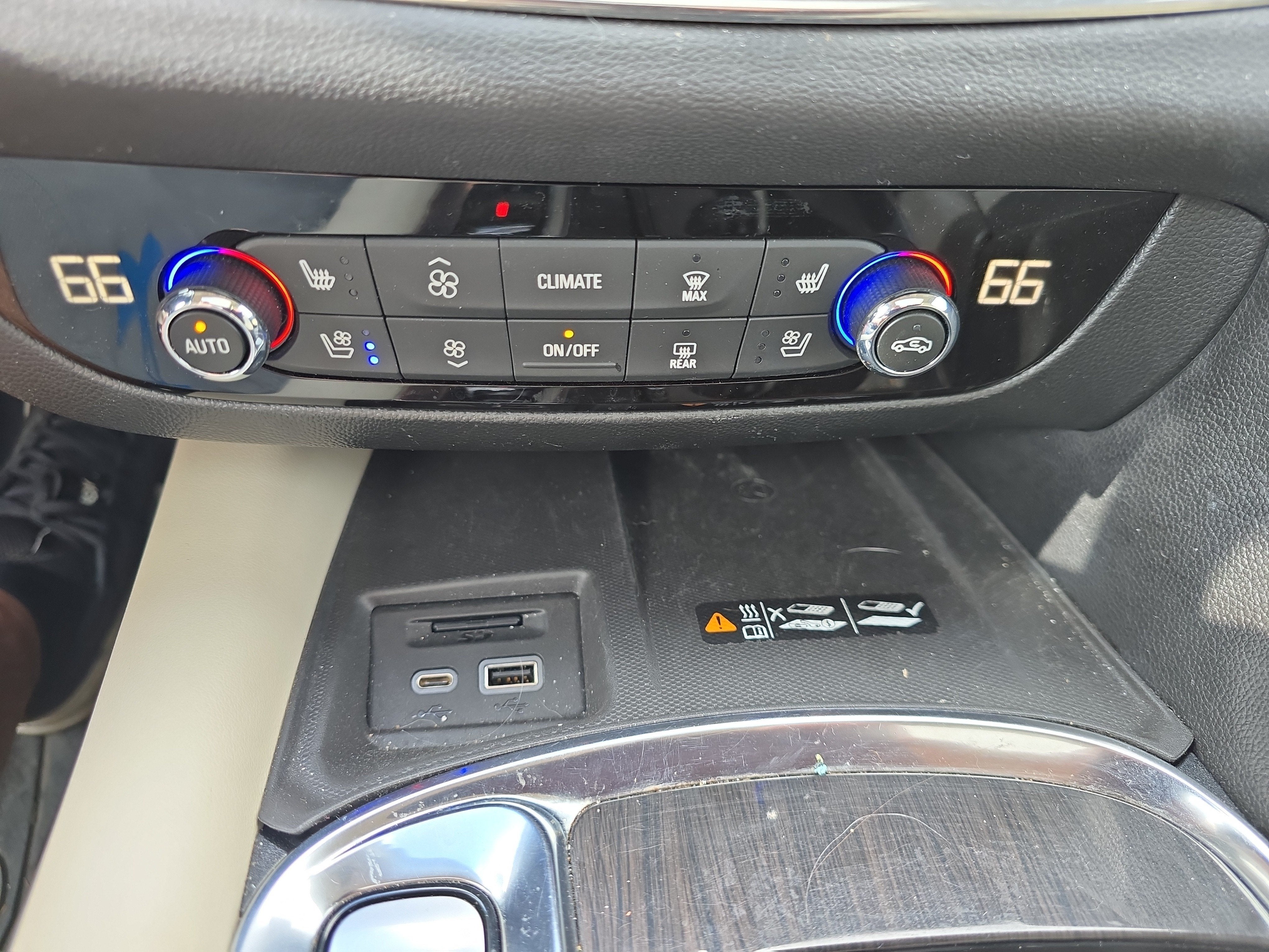 2024 Buick Enclave Premium