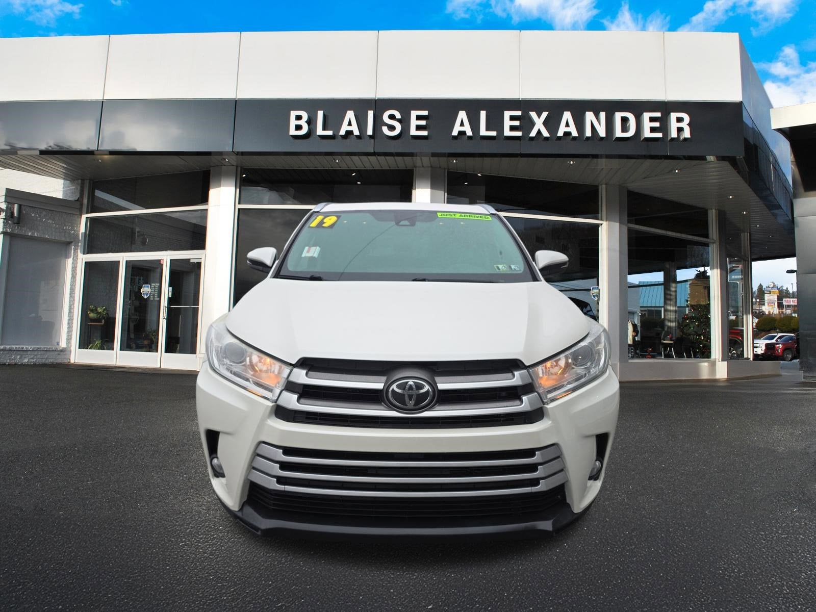 2019 Toyota Highlander SE