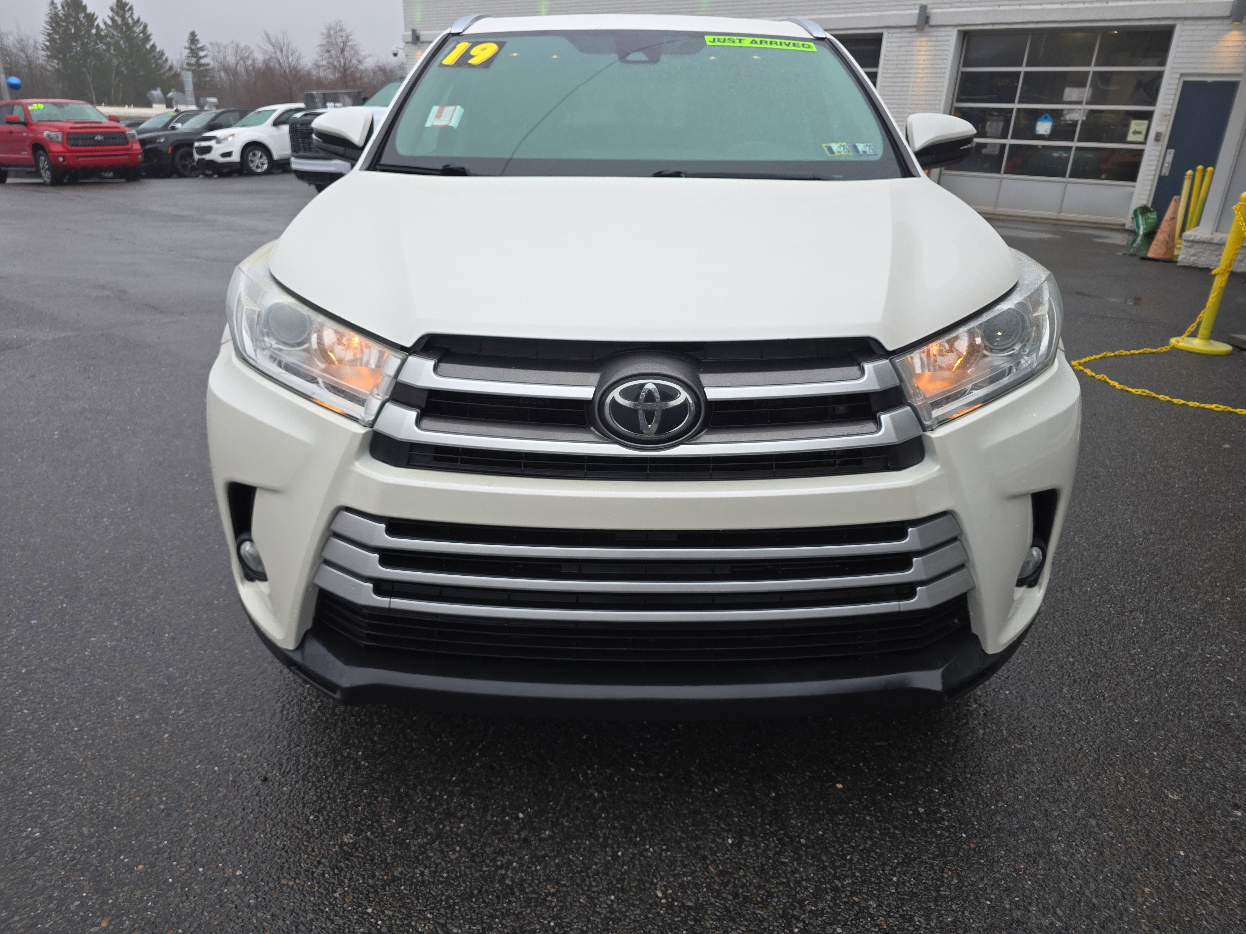 2019 Toyota Highlander SE