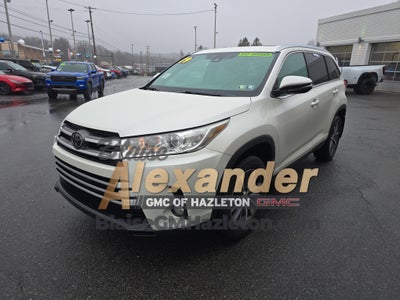 2019 Toyota Highlander SE