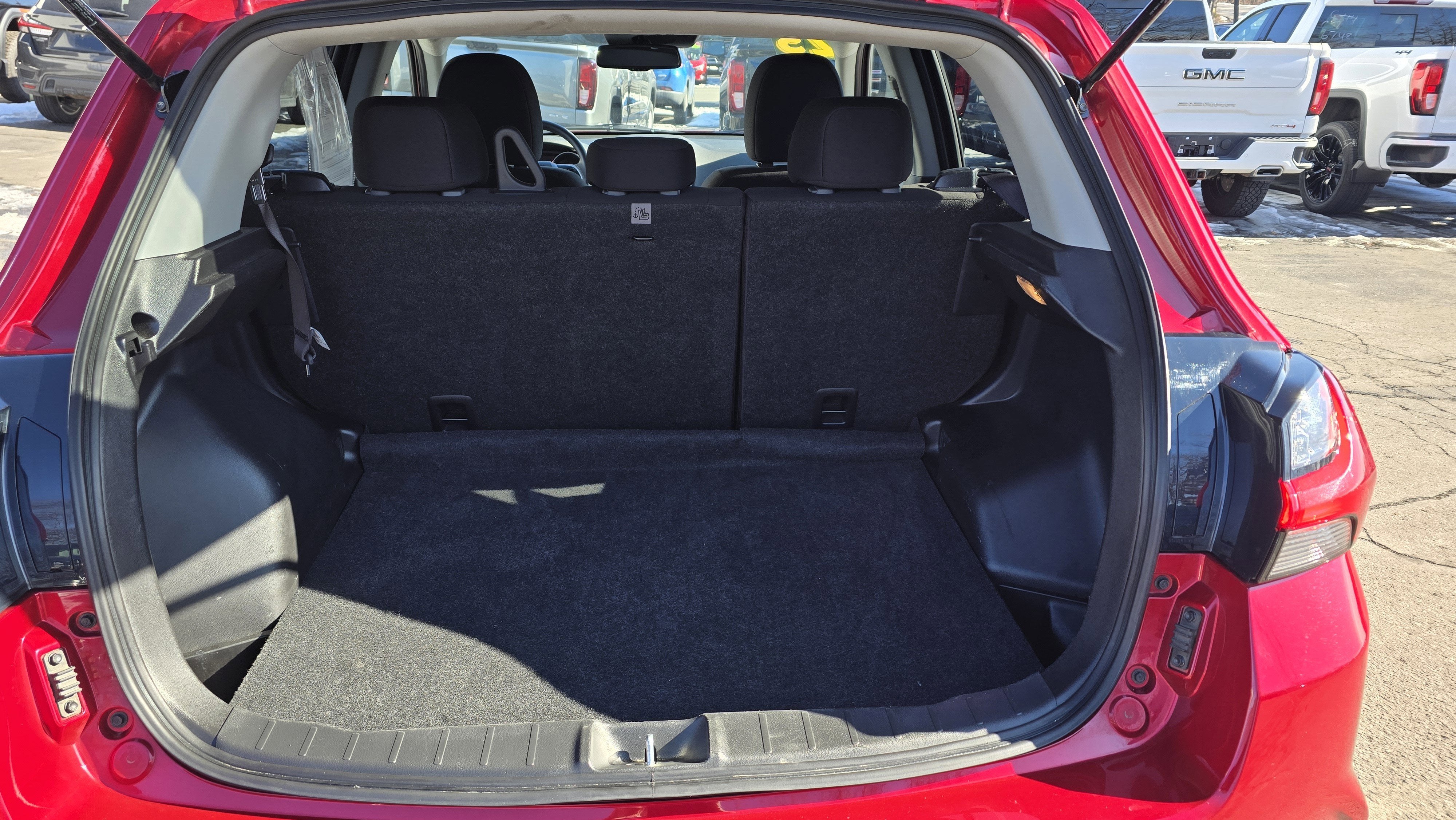 2025 Mitsubishi Outlander Sport S