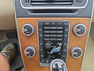 2016 Volvo S60 Inscription T5 Drive-E Platinum