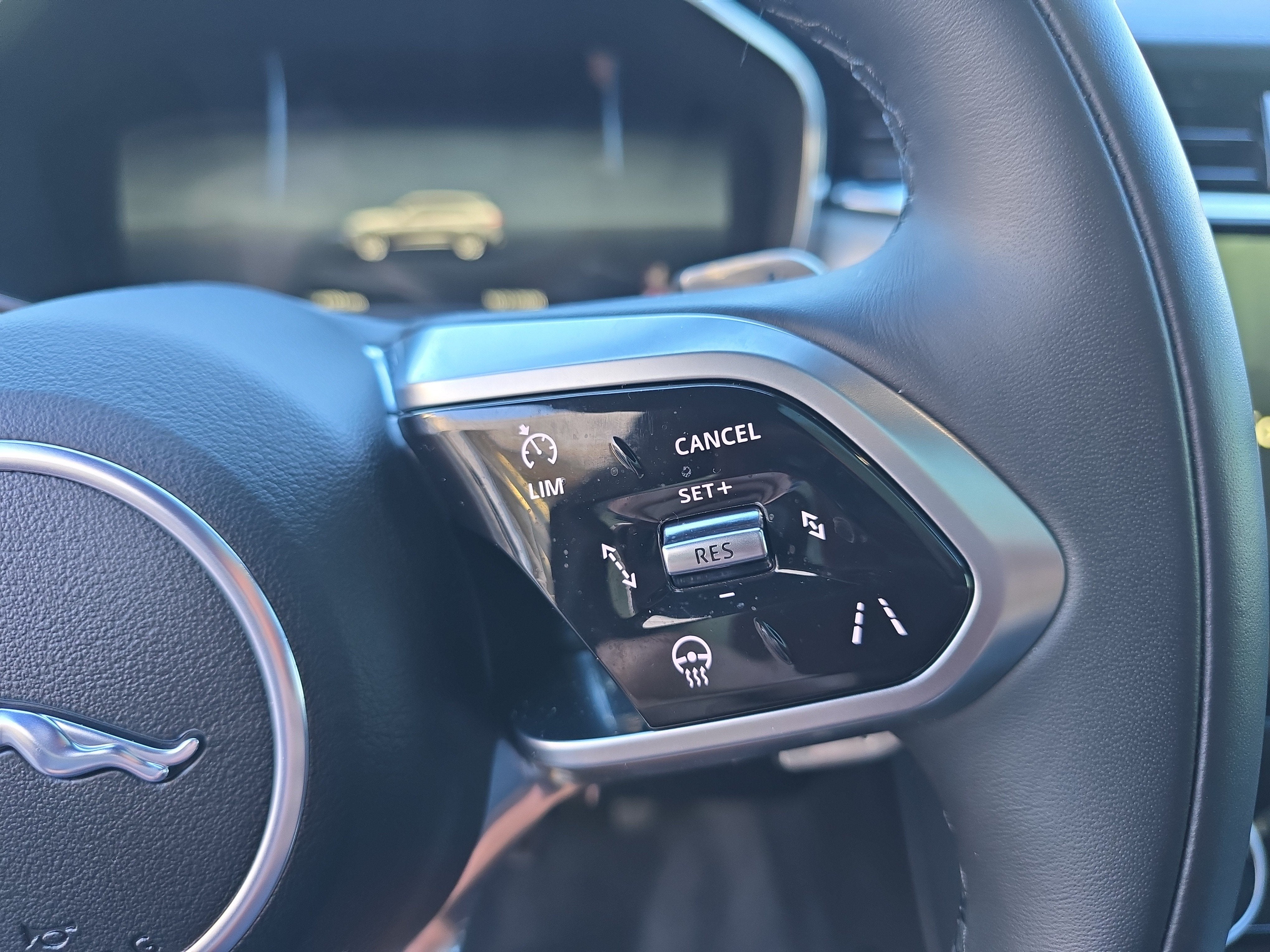 2025 Jaguar F-PACE R-Dynamic S