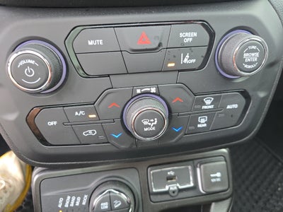 2023 Jeep Renegade Trailhawk