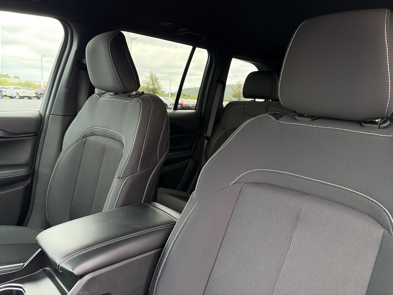 2024 Jeep Grand Cherokee Laredo