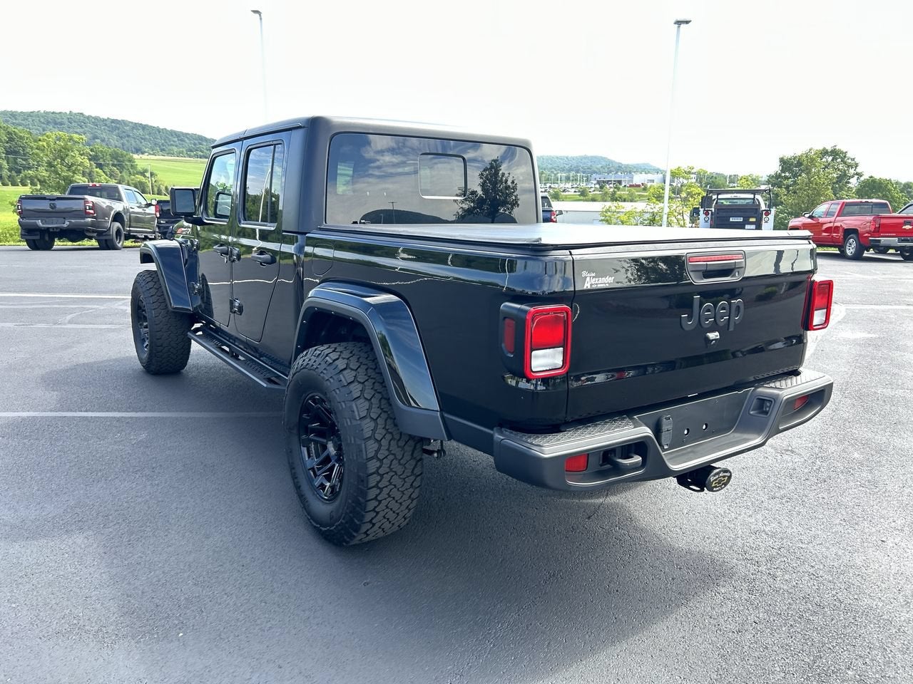 2023 Jeep Gladiator Sport S