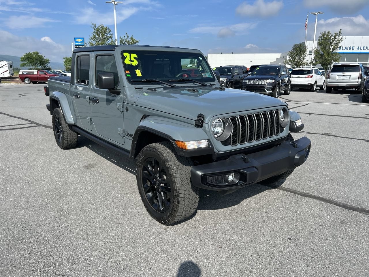 2025 Jeep Gladiator Nighthawk