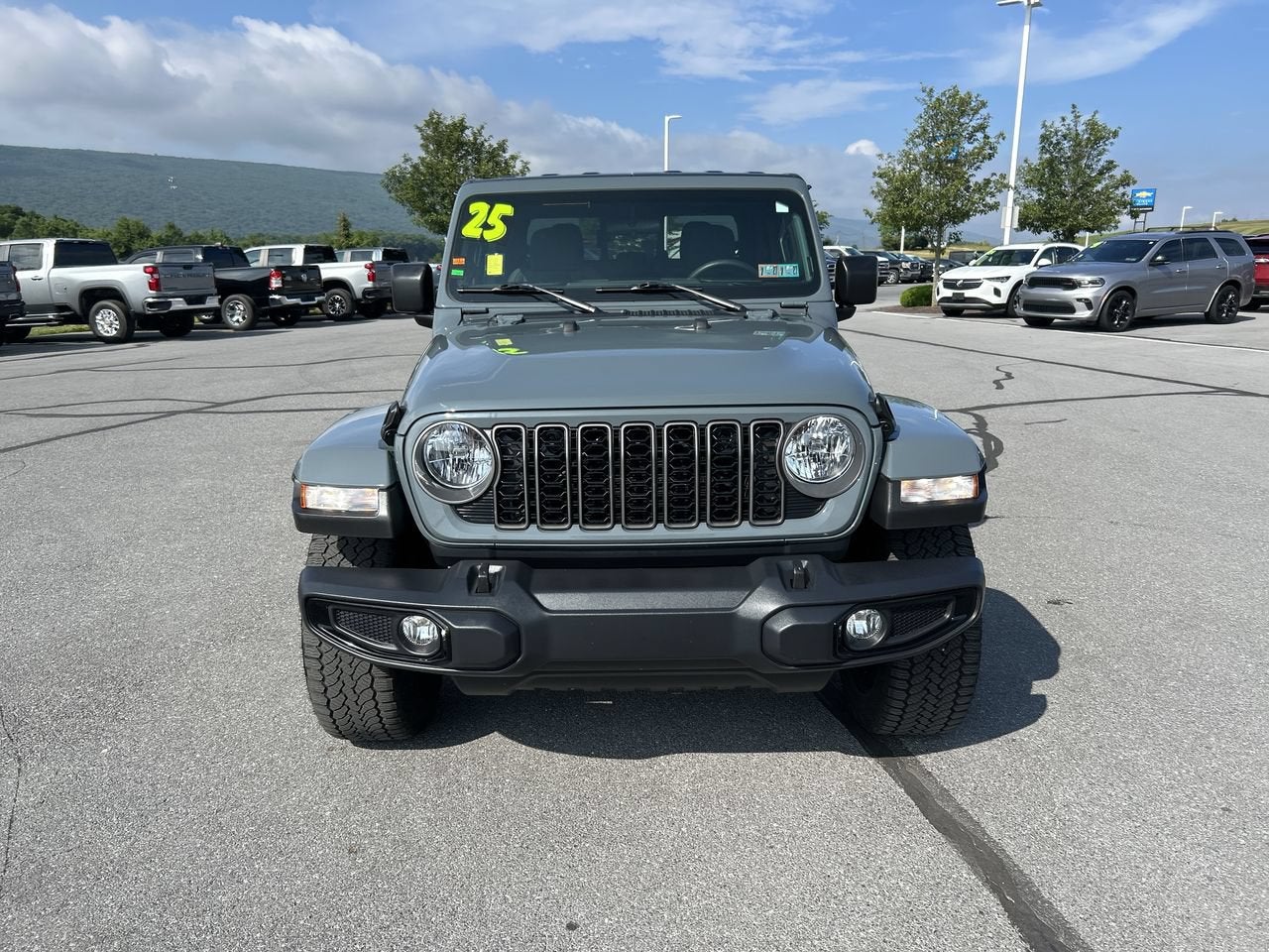 2025 Jeep Gladiator Nighthawk
