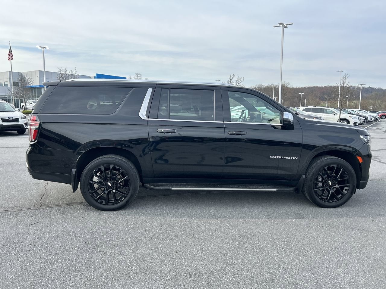 2023 Chevrolet Suburban Premier