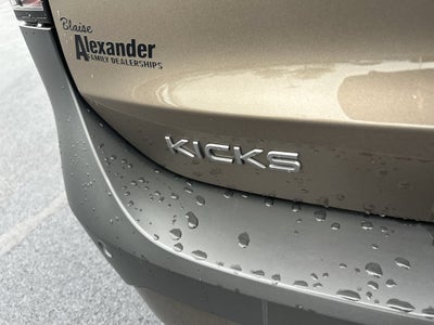2025 Nissan Kicks SV