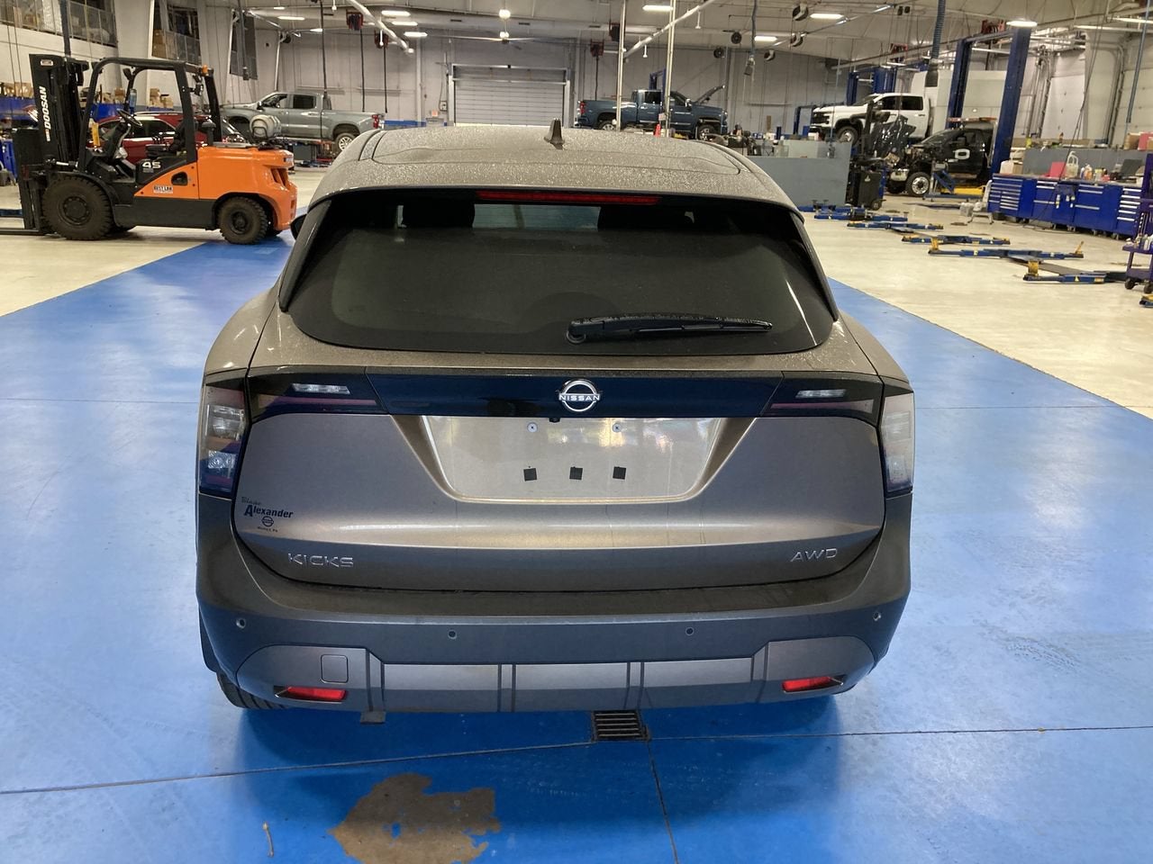 2025 Nissan Kicks SV