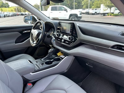2021 Toyota Highlander Hybrid XLE