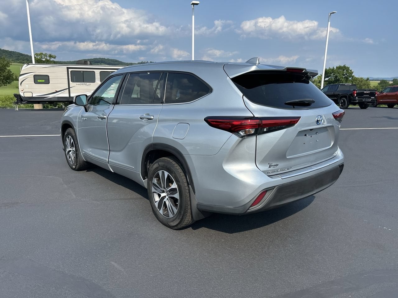 2021 Toyota Highlander Hybrid XLE