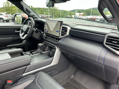 2025 Toyota Tundra 4WD SR5