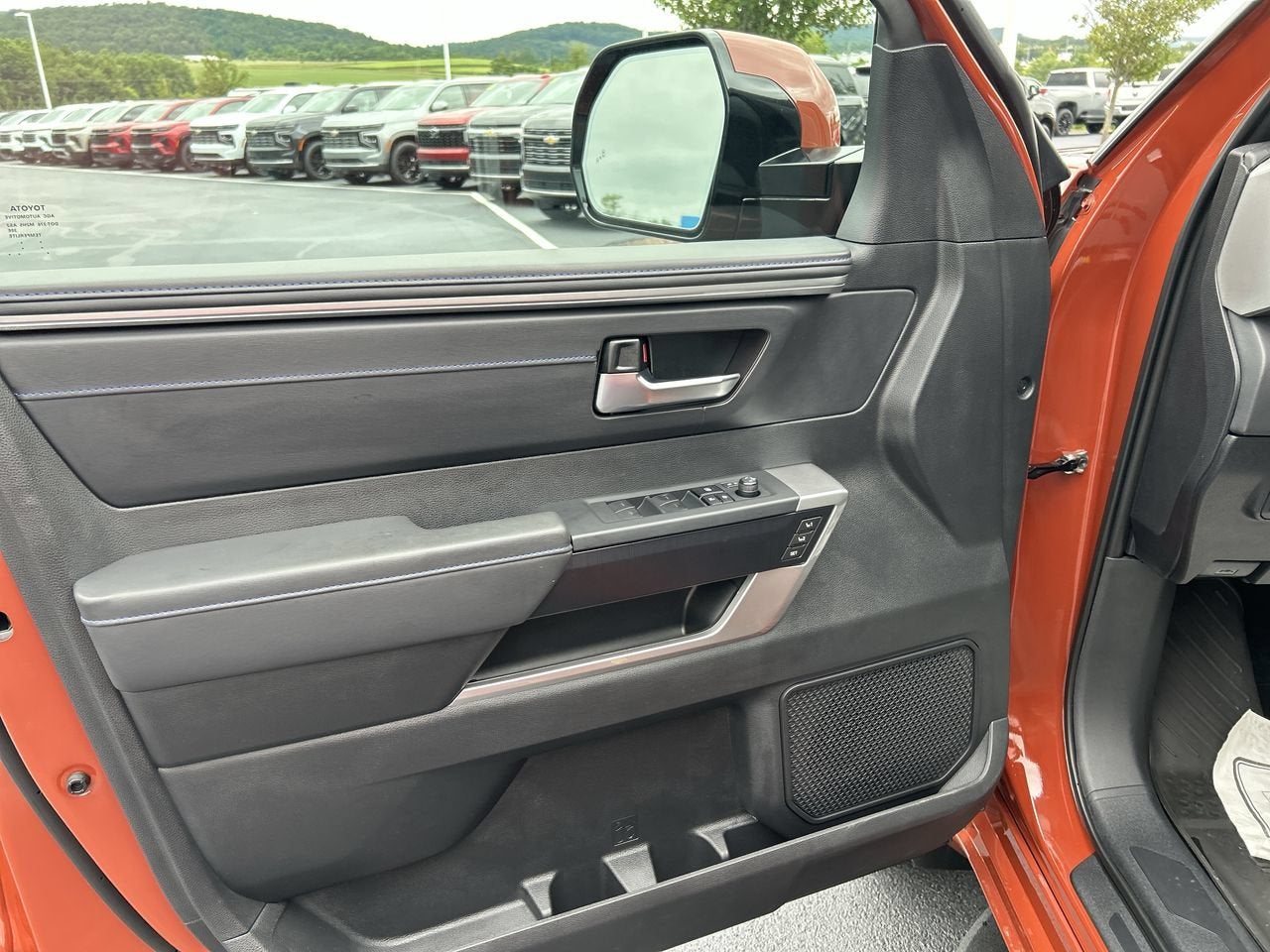 2025 Toyota Tundra 4WD SR5