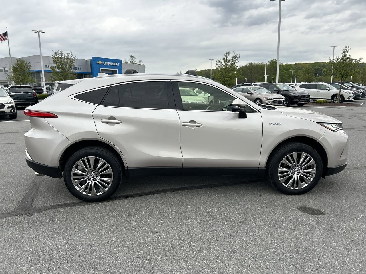 2021 Toyota Venza LE