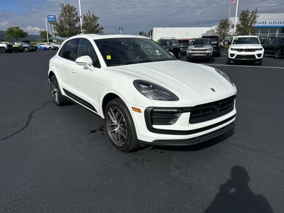 2025 Porsche Macan 4DR AWD