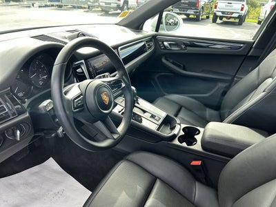 2025 Porsche Macan 4DR AWD