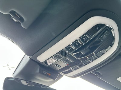 2025 Porsche Macan 4DR AWD