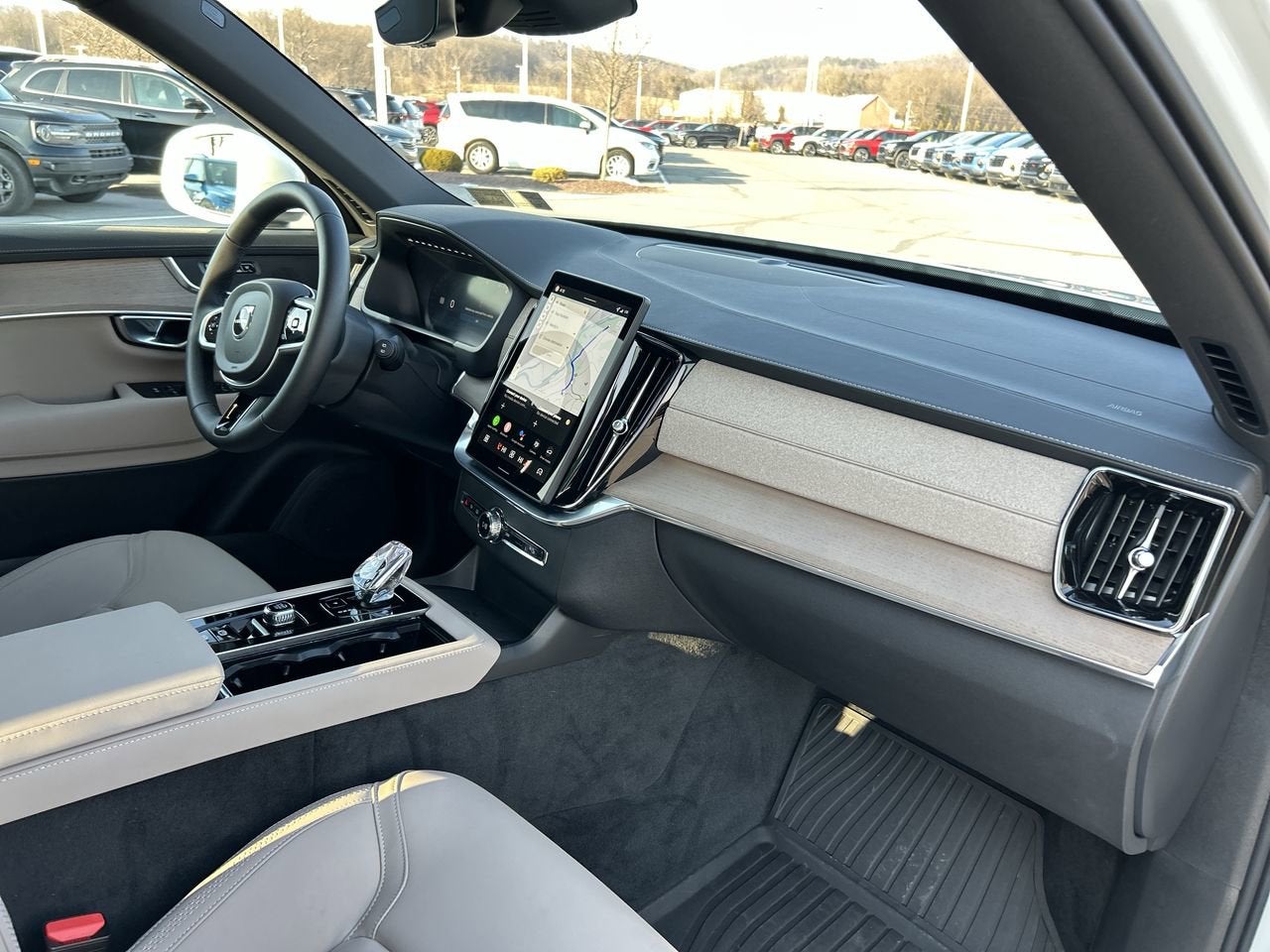 2026 Volvo XC90 Plus