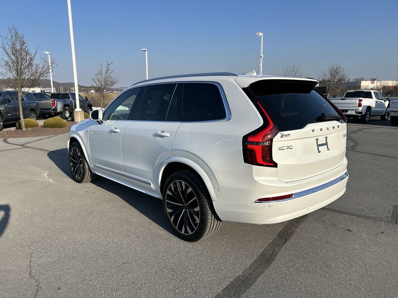 2026 Volvo XC90 Plus