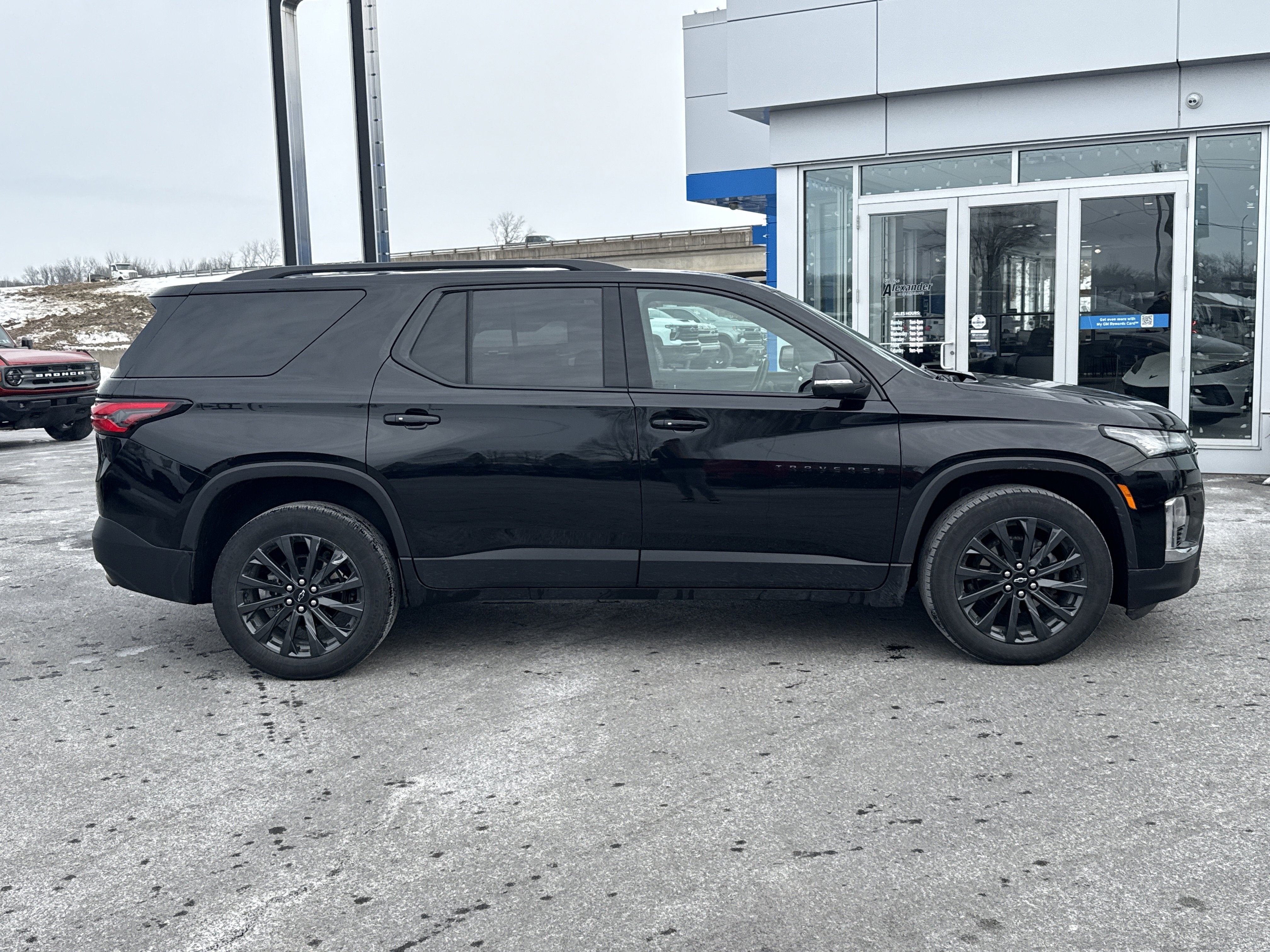 2023 Chevrolet Traverse RS