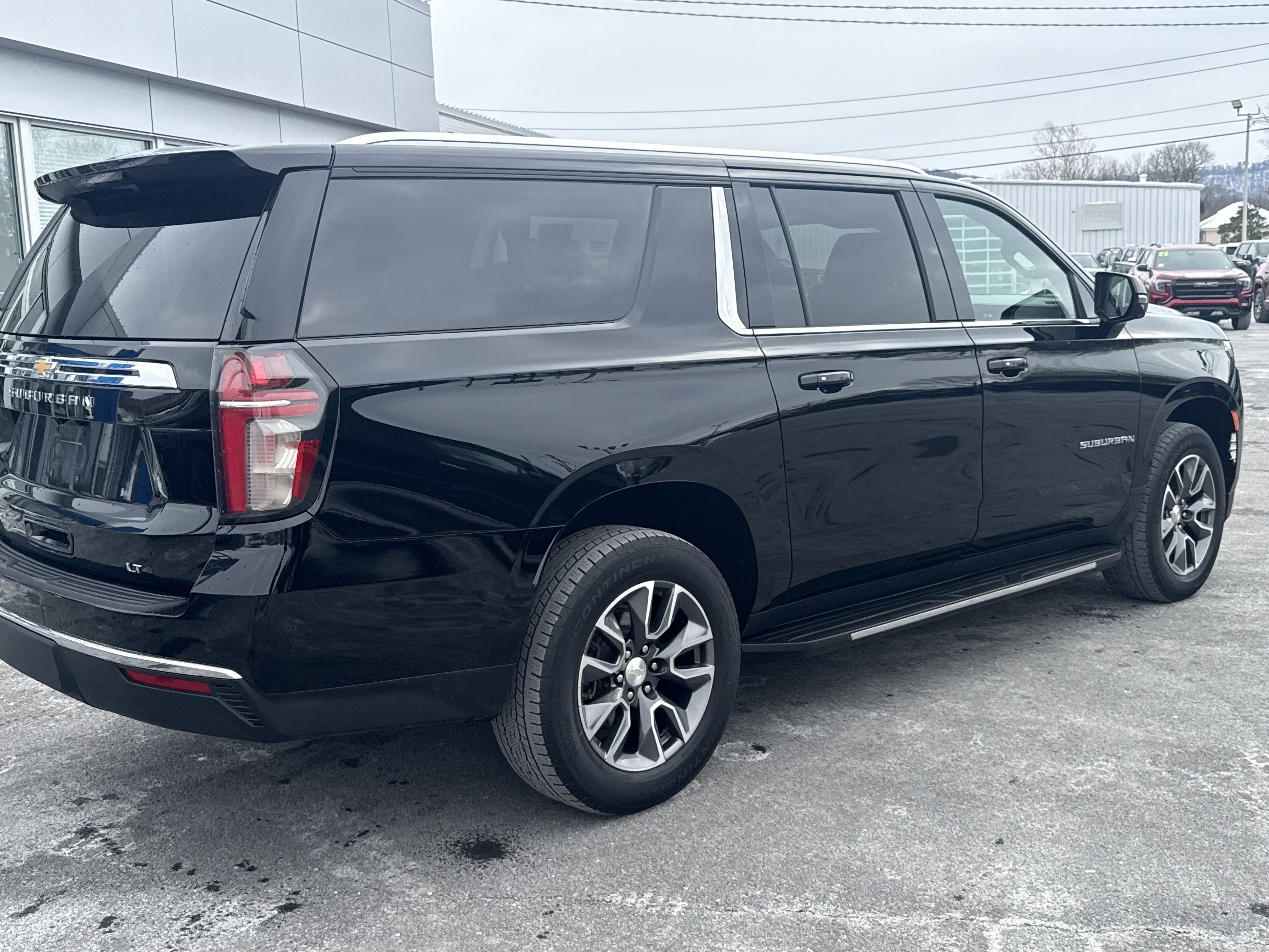 2021 Chevrolet Suburban LT
