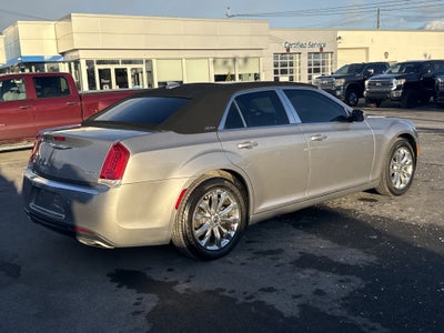 2016 Chrysler 300 Limited
