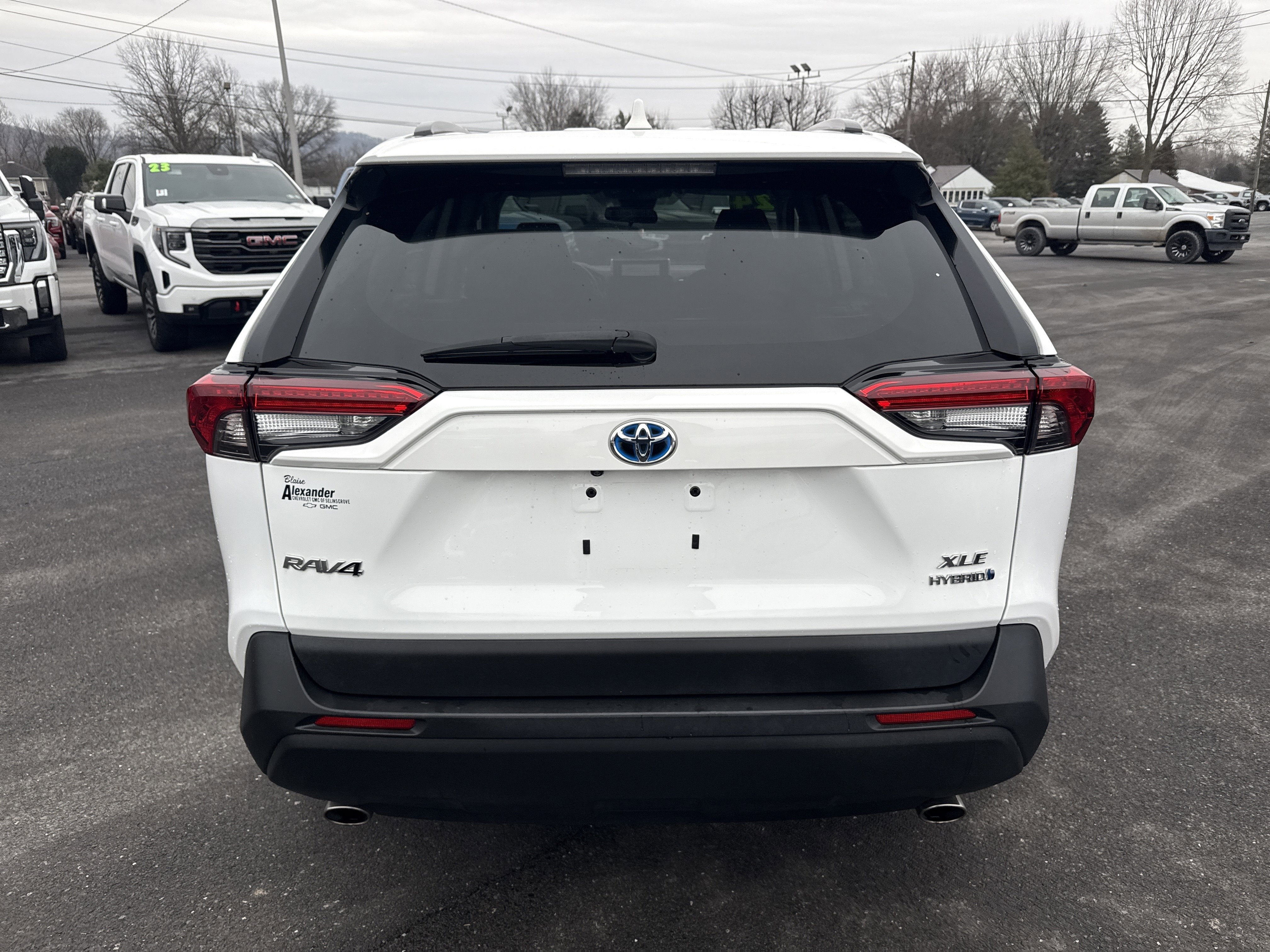 2024 Toyota RAV4 Hybrid XLE