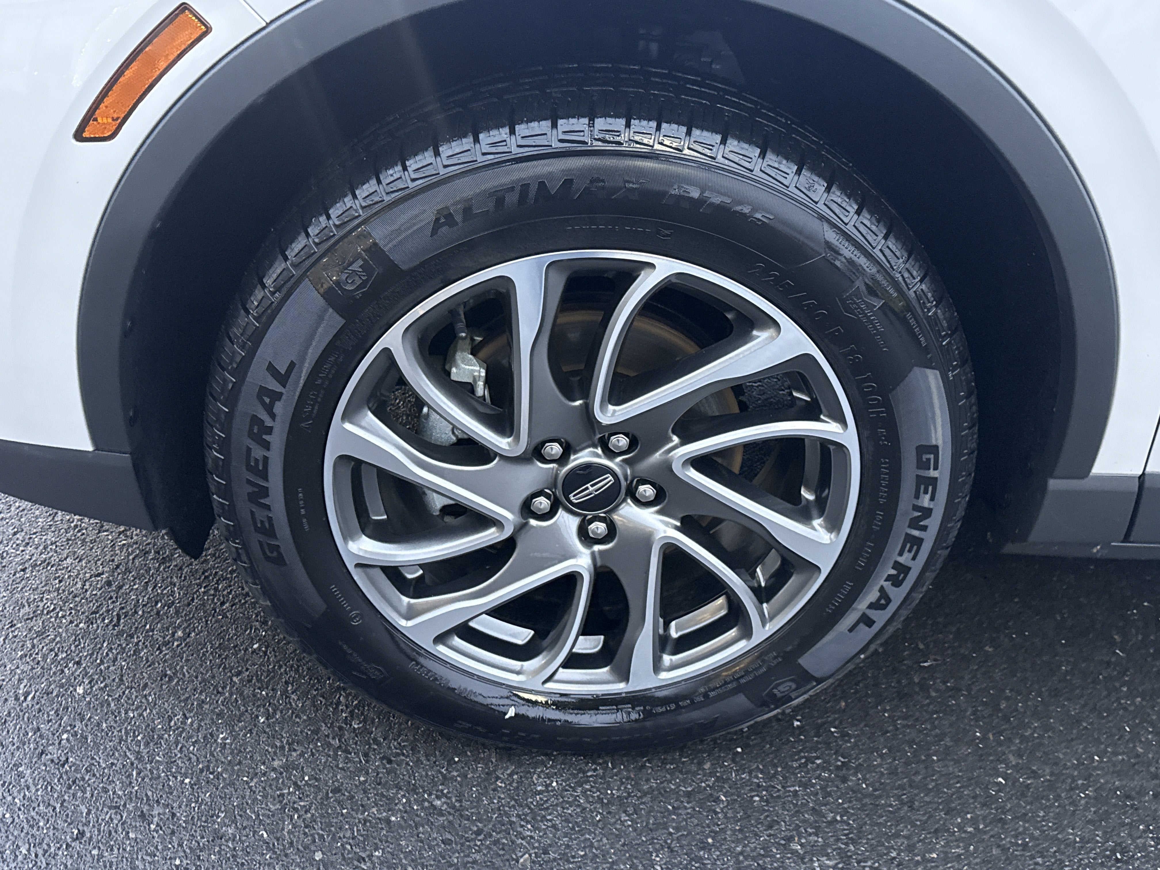 2022 Lincoln Corsair Standard