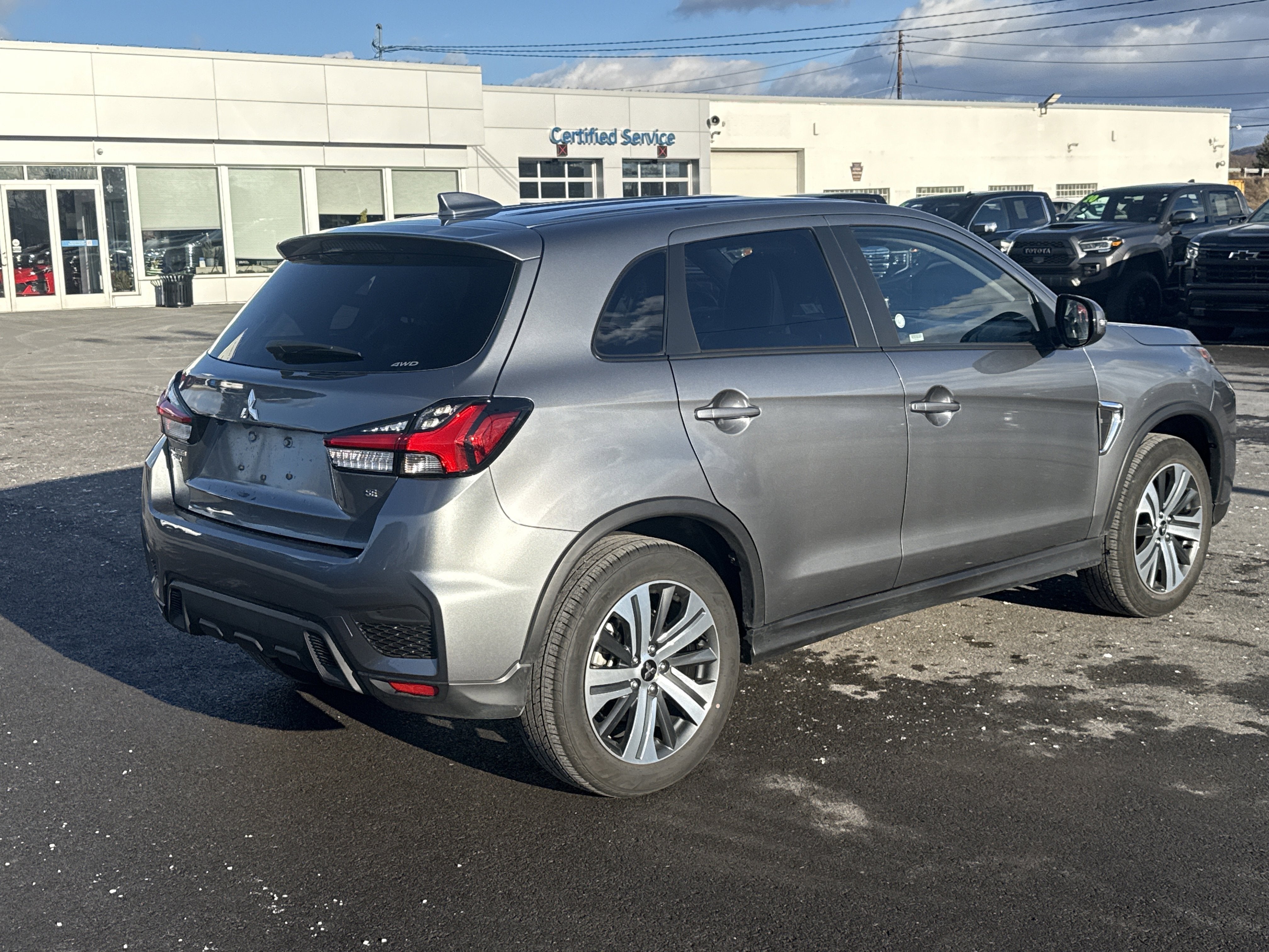 2025 Mitsubishi Outlander Sport S