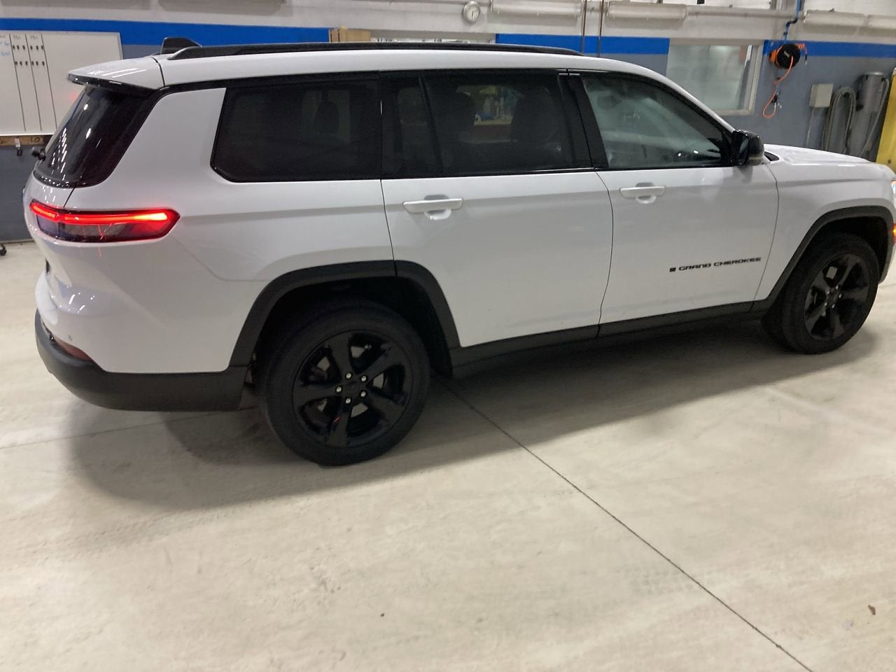 2023 Jeep Grand Cherokee L Altitude