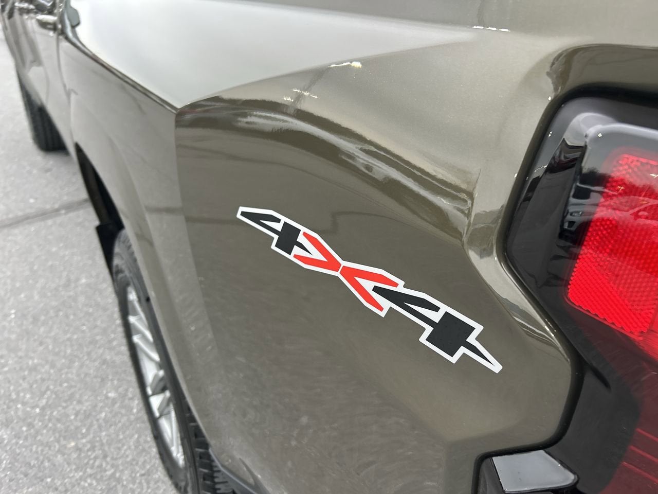 2024 Chevrolet Colorado 4WD LT