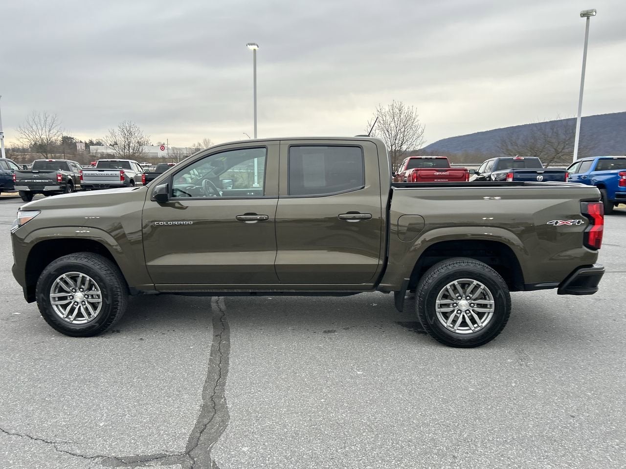2024 Chevrolet Colorado 4WD LT