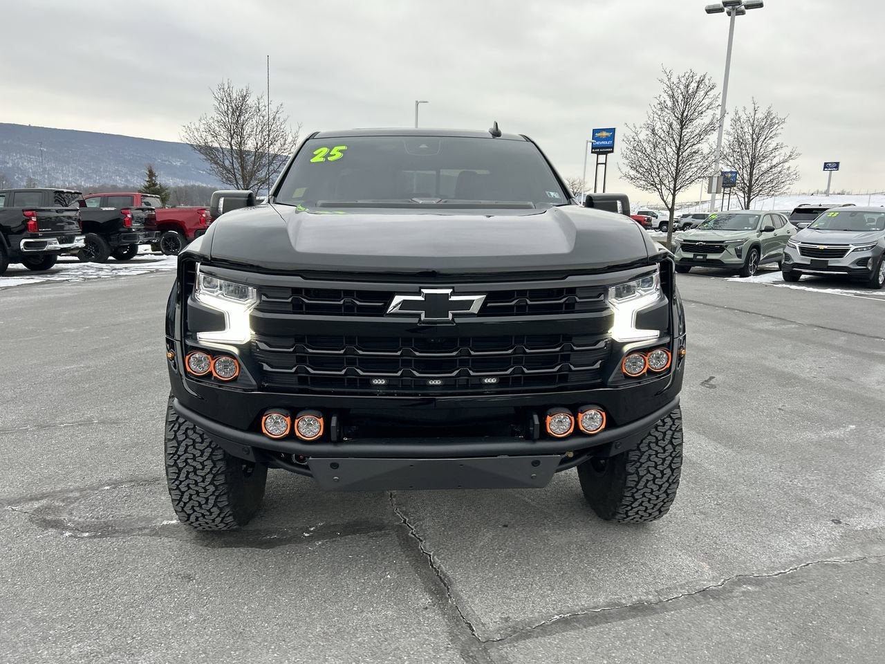 2025 Chevrolet Silverado 1500 LTZ