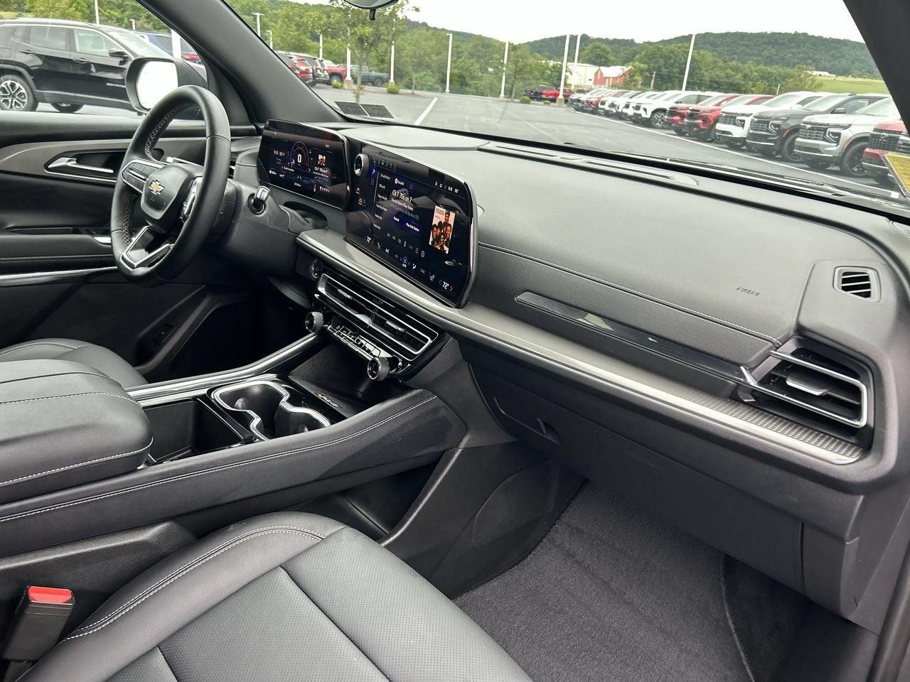 2026 Chevrolet Traverse AWD LT