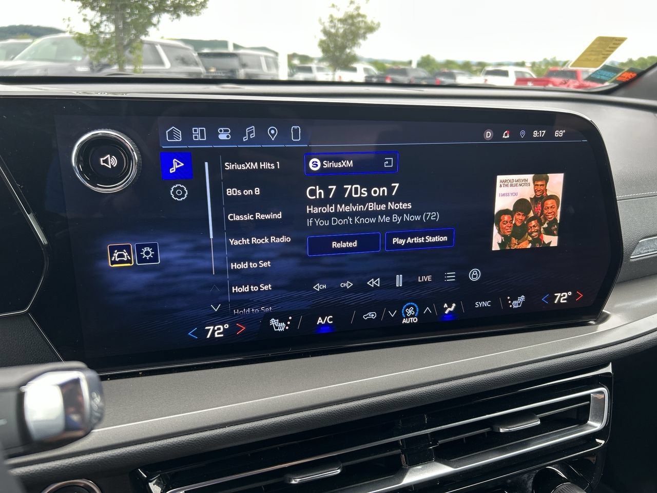2026 Chevrolet Traverse AWD LT
