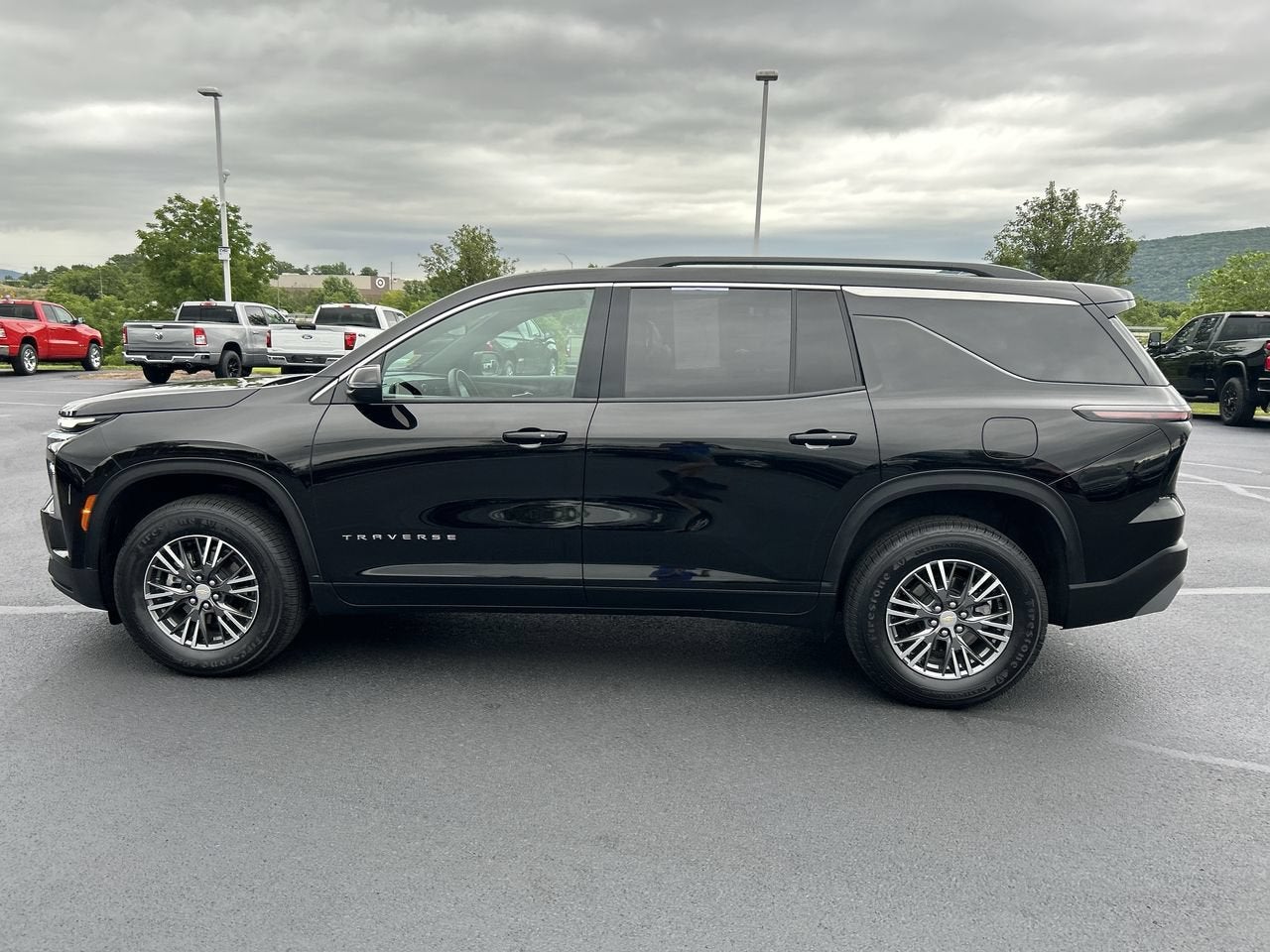 2026 Chevrolet Traverse AWD LT
