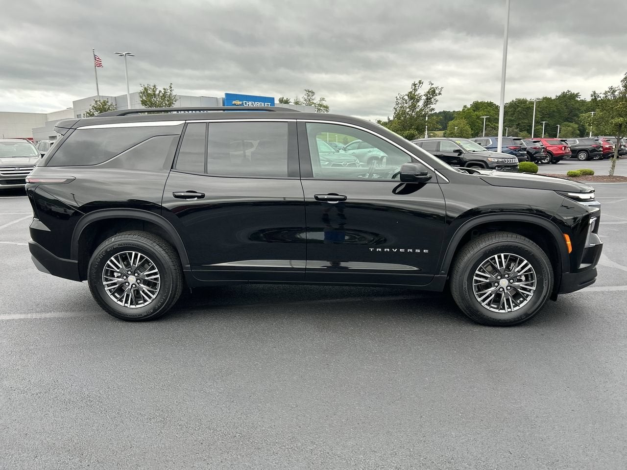 2026 Chevrolet Traverse AWD LT