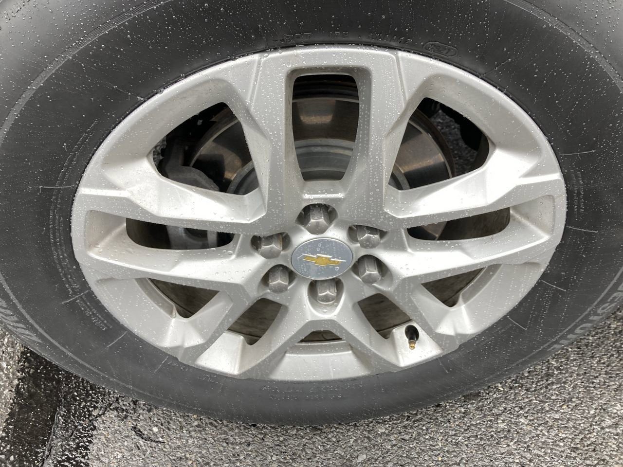 2021 Chevrolet Traverse LT Cloth