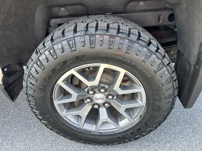 2022 GMC Canyon 4WD AT4 w/Leather