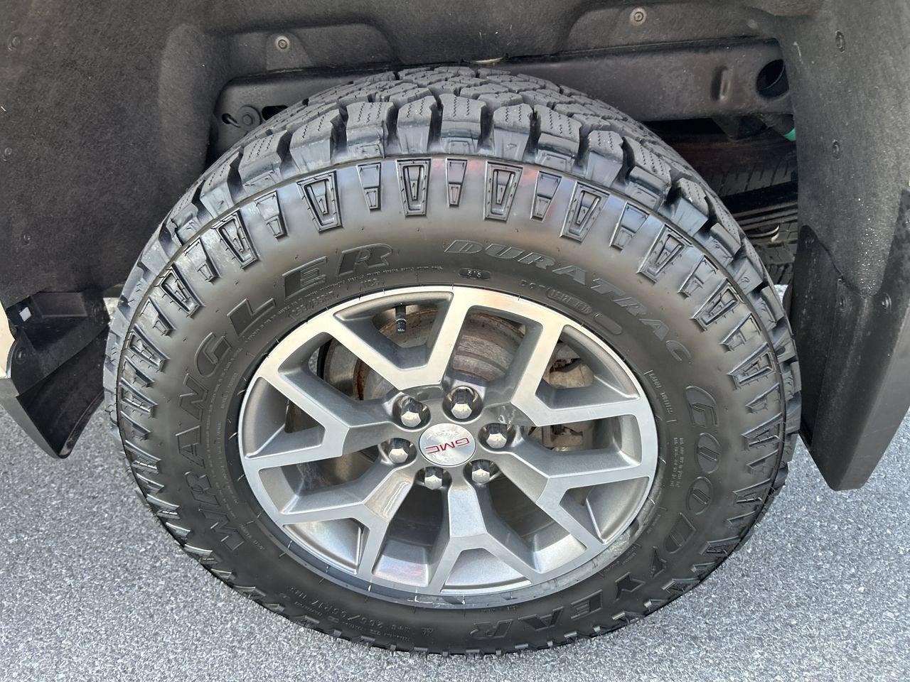 2022 GMC Canyon 4WD AT4 w/Leather
