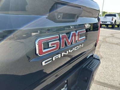 2023 GMC Canyon 4WD AT4