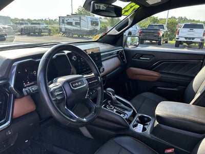 2023 GMC Canyon 4WD AT4
