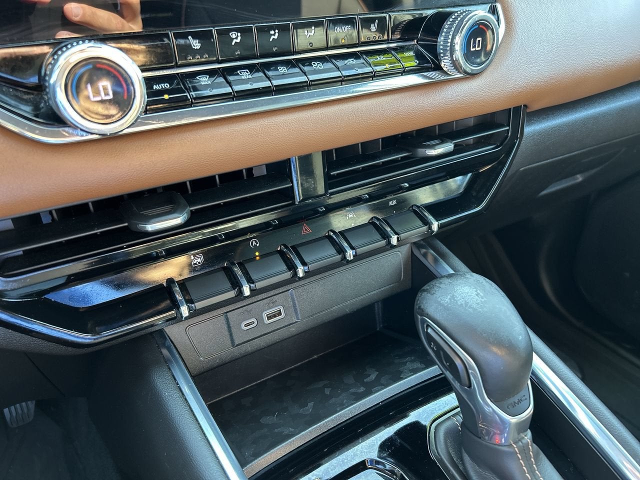 2023 GMC Canyon 4WD AT4